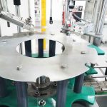 Machine remplissage bouteille avec capsulage